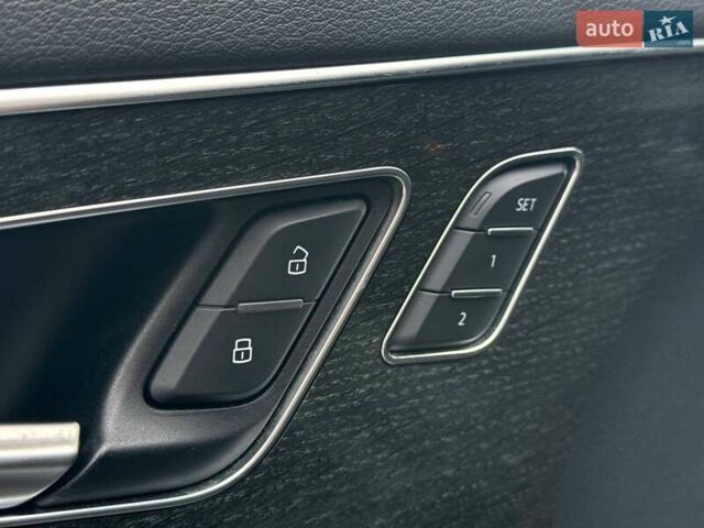 Серый Ауди Q8, объемом двигателя 3 л и пробегом 125 тыс. км за 43500 $, фото 13 на Automoto.ua