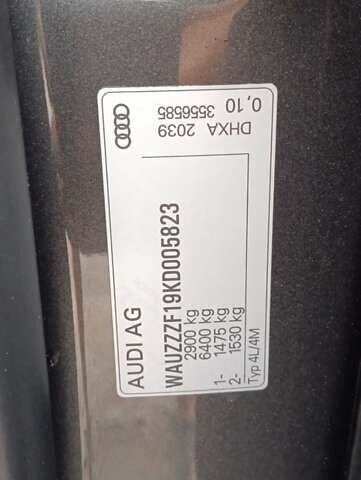 Серый Ауди Q8, объемом двигателя 2.97 л и пробегом 319 тыс. км за 46000 $, фото 3 на Automoto.ua