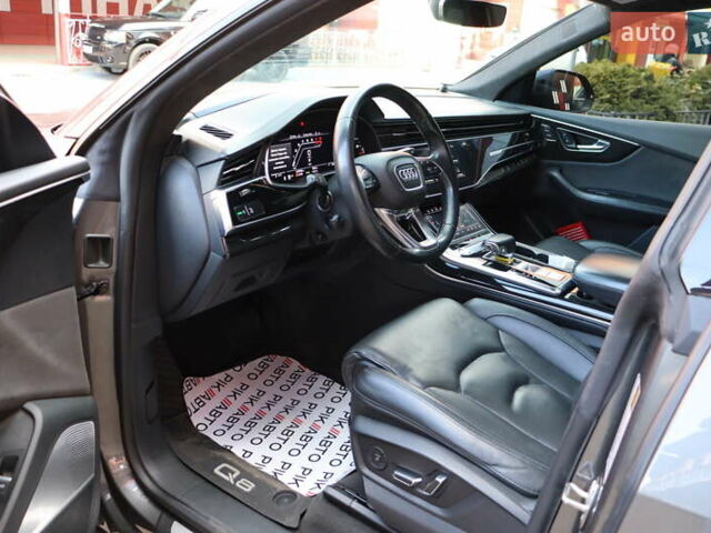 Серый Ауди Q8, объемом двигателя 3 л и пробегом 144 тыс. км за 54900 $, фото 16 на Automoto.ua