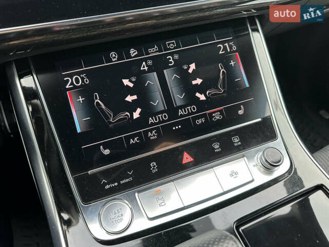 Серый Ауди Q8, объемом двигателя 3 л и пробегом 179 тыс. км за 51000 $, фото 31 на Automoto.ua