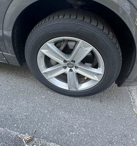 Серый Ауди Q8, объемом двигателя 3 л и пробегом 77 тыс. км за 48900 $, фото 45 на Automoto.ua