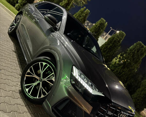 Серый Ауди Q8, объемом двигателя 3 л и пробегом 124 тыс. км за 42800 $, фото 4 на Automoto.ua