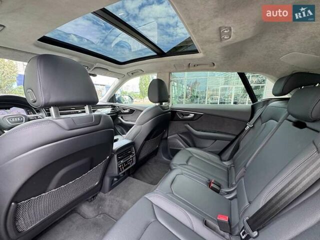 Сірий Ауді Q8, об'ємом двигуна 3 л та пробігом 112 тис. км за 65000 $, фото 96 на Automoto.ua