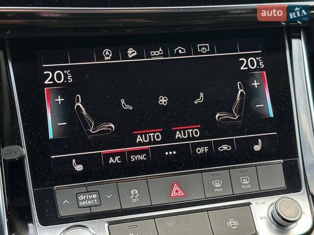 Серый Ауди Q8, объемом двигателя 3 л и пробегом 125 тыс. км за 43500 $, фото 26 на Automoto.ua