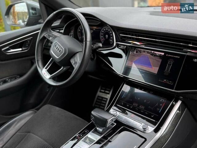 Серый Ауди Q8, объемом двигателя 3 л и пробегом 153 тыс. км за 42900 $, фото 18 на Automoto.ua