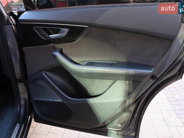 Серый Ауди Q8, объемом двигателя 3 л и пробегом 144 тыс. км за 54900 $, фото 48 на Automoto.ua