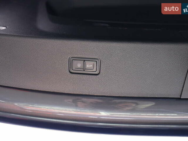 Серый Ауди Q8, объемом двигателя 3 л и пробегом 144 тыс. км за 54900 $, фото 45 на Automoto.ua