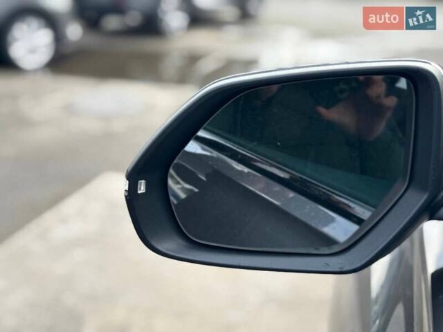 Серый Ауди Q8, объемом двигателя 3 л и пробегом 125 тыс. км за 43500 $, фото 10 на Automoto.ua