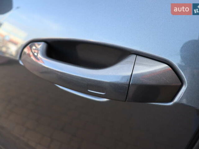 Серый Ауди Q8, объемом двигателя 3 л и пробегом 144 тыс. км за 54900 $, фото 11 на Automoto.ua