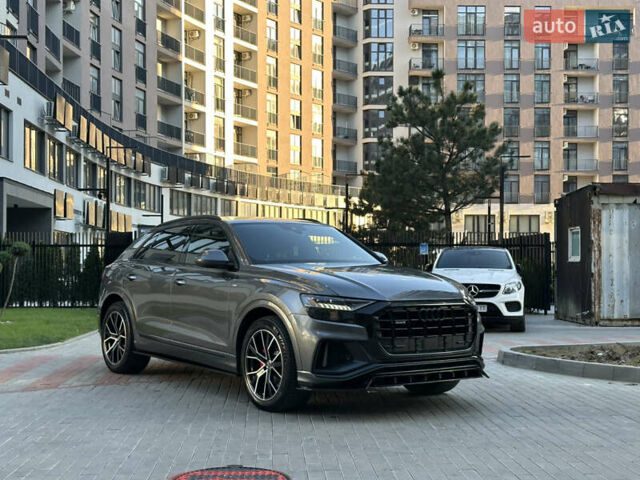 Серый Ауди Q8, объемом двигателя 3 л и пробегом 155 тыс. км за 63000 $, фото 6 на Automoto.ua