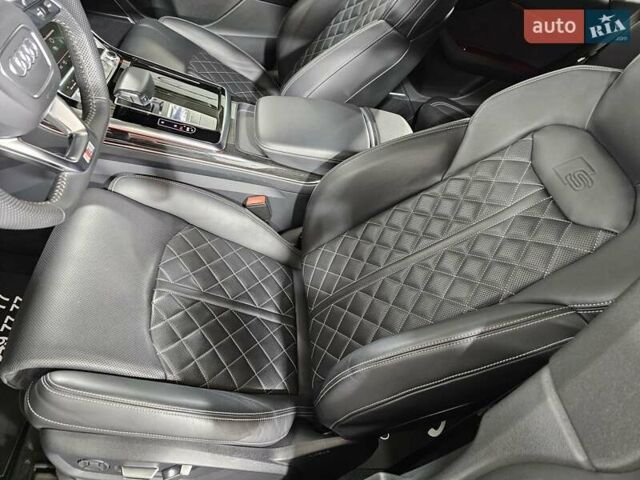 Ауди Q8 2018 в Киеве на Automoto.ua Серый Ауди Q8, объемом двигателя 3 л и пробегом 41 тыс. км за 55555 $, фото 27 на Automoto.ua