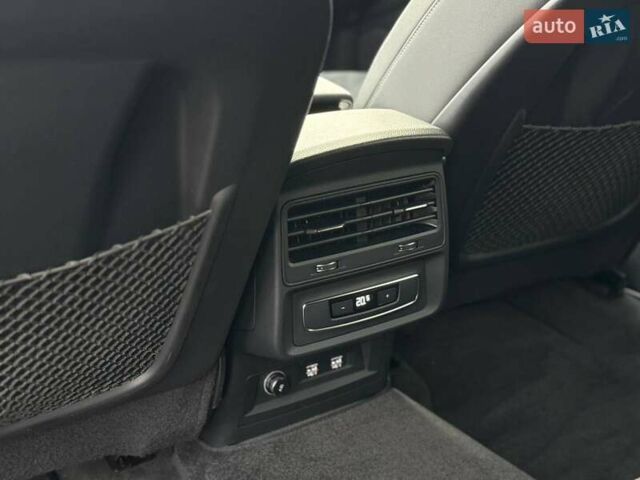 Серый Ауди Q8, объемом двигателя 3 л и пробегом 125 тыс. км за 43500 $, фото 34 на Automoto.ua