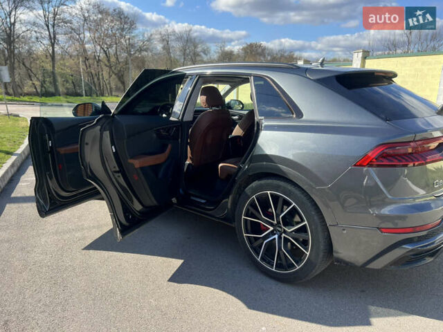 Сірий Ауді Q8, об'ємом двигуна 3 л та пробігом 77 тис. км за 59900 $, фото 7 на Automoto.ua
