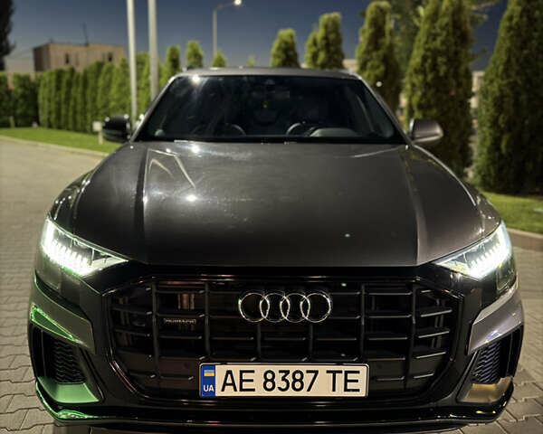 Серый Ауди Q8, объемом двигателя 3 л и пробегом 124 тыс. км за 43600 $, фото 3 на Automoto.ua