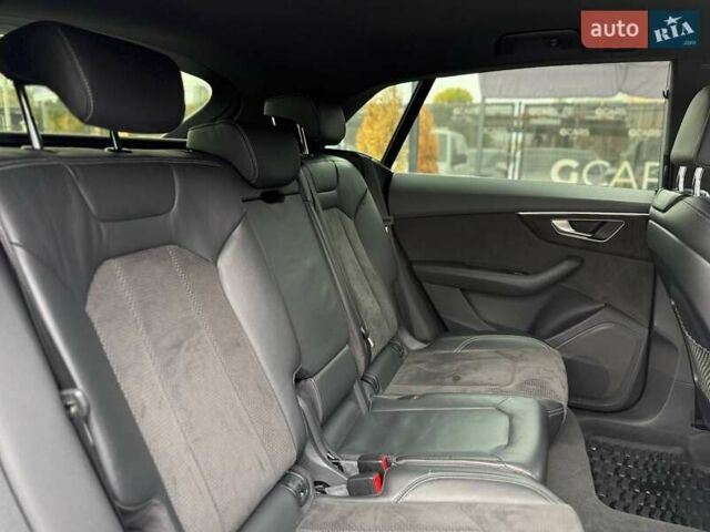 Серый Ауди Q8, объемом двигателя 3 л и пробегом 153 тыс. км за 42900 $, фото 34 на Automoto.ua