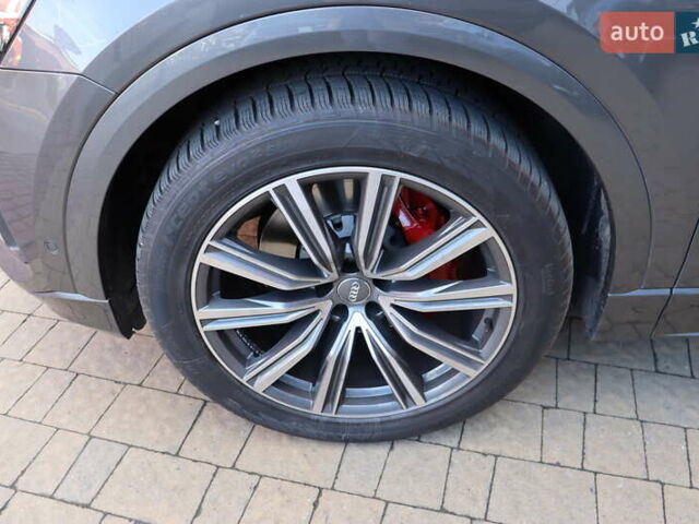 Серый Ауди Q8, объемом двигателя 3 л и пробегом 144 тыс. км за 54900 $, фото 10 на Automoto.ua