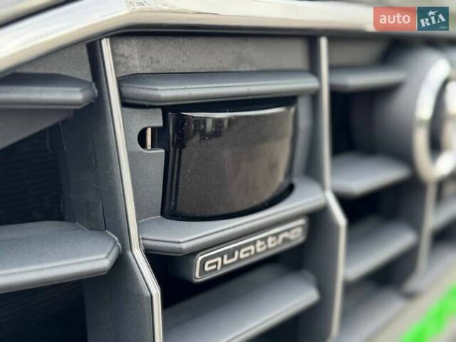 Серый Ауди Q8, объемом двигателя 3 л и пробегом 190 тыс. км за 39900 $, фото 28 на Automoto.ua