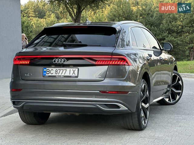 Ауди Q8 2018 в Львове на Automoto.ua Серый Ауди Q8, объемом двигателя 3 л и пробегом 107 тыс. км за 57000 $, фото 7 на Automoto.ua