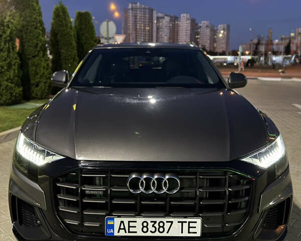 Серый Ауди Q8, объемом двигателя 3 л и пробегом 124 тыс. км за 42800 $, фото 3 на Automoto.ua
