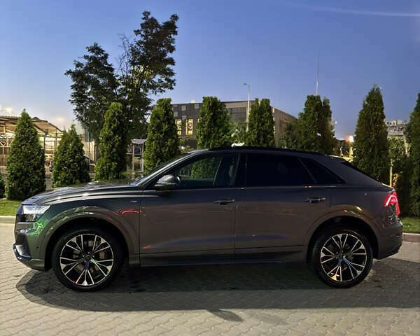 Серый Ауди Q8, объемом двигателя 3 л и пробегом 124 тыс. км за 42800 $, фото 5 на Automoto.ua