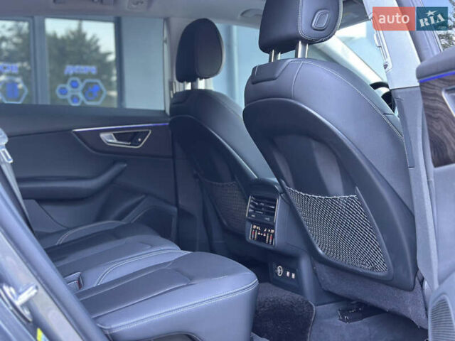 Ауди Q8 2018 в Львове на Automoto.ua Серый Ауди Q8, объемом двигателя 3 л и пробегом 107 тыс. км за 57000 $, фото 33 на Automoto.ua