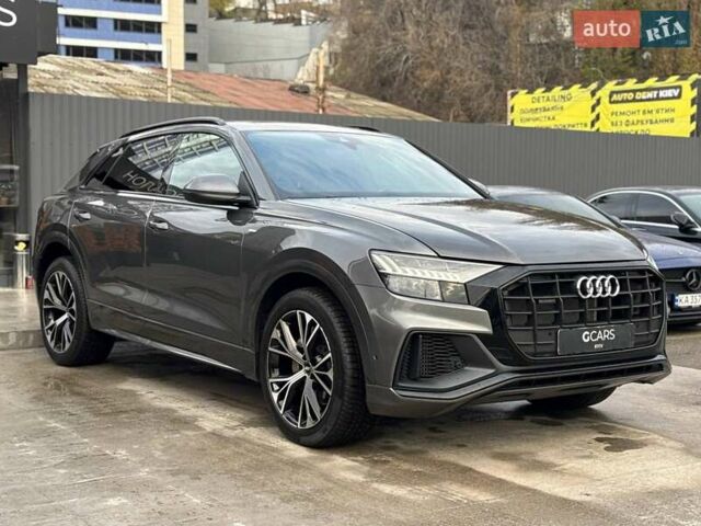 Серый Ауди Q8, объемом двигателя 3 л и пробегом 125 тыс. км за 43500 $, фото 2 на Automoto.ua