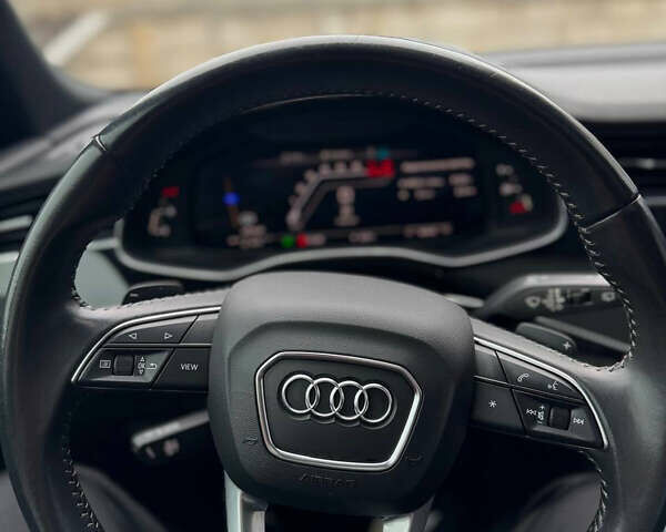 Серый Ауди Q8, объемом двигателя 3 л и пробегом 139 тыс. км за 48000 $, фото 6 на Automoto.ua