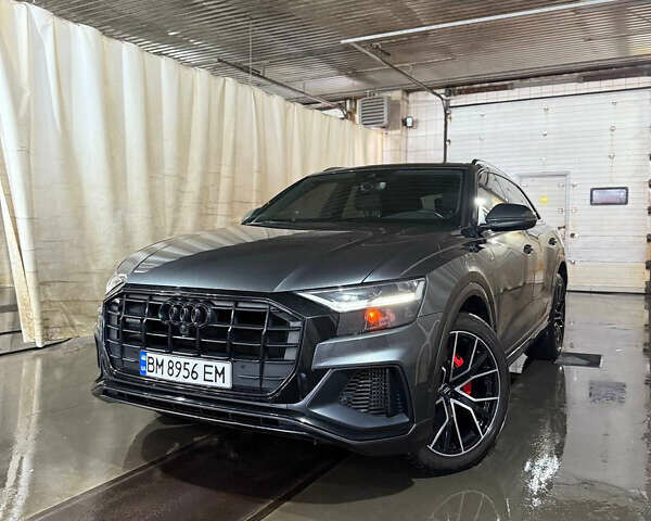 Серый Ауди Q8, объемом двигателя 3 л и пробегом 88 тыс. км за 45800 $, фото 1 на Automoto.ua