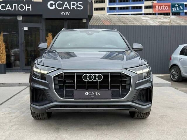 Серый Ауди Q8, объемом двигателя 3 л и пробегом 153 тыс. км за 42900 $, фото 1 на Automoto.ua
