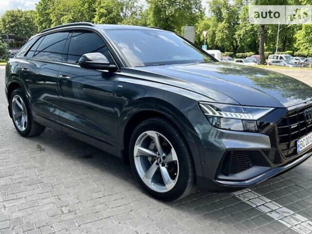 Серый Ауди Q8, объемом двигателя 3 л и пробегом 57 тыс. км за 68000 $, фото 2 на Automoto.ua