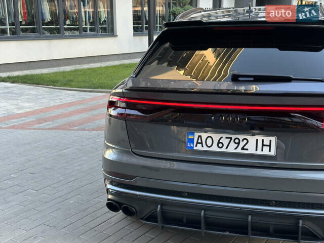 Серый Ауди Q8, объемом двигателя 3 л и пробегом 155 тыс. км за 63000 $, фото 23 на Automoto.ua