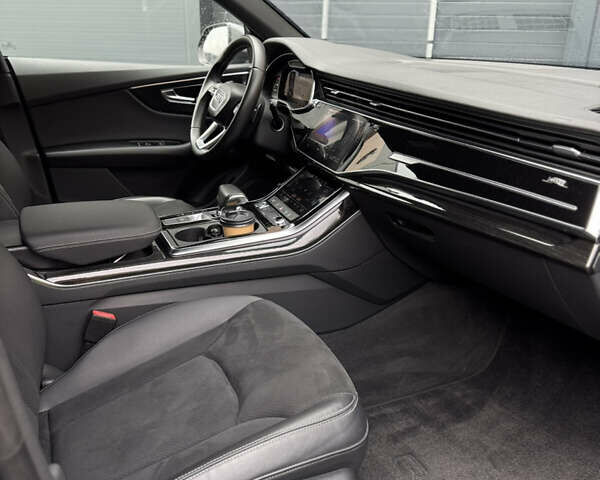 Серый Ауди Q8, объемом двигателя 3 л и пробегом 125 тыс. км за 39990 $, фото 17 на Automoto.ua