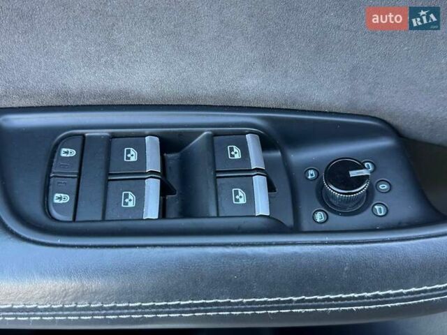 Серый Ауди Q8, объемом двигателя 2.97 л и пробегом 255 тыс. км за 46990 $, фото 14 на Automoto.ua