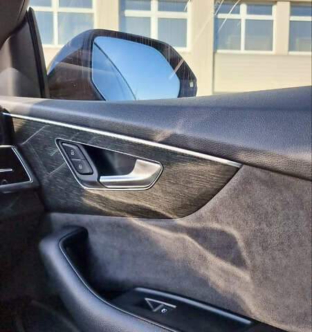 Серый Ауди Q8, объемом двигателя 2.97 л и пробегом 145 тыс. км за 55700 $, фото 7 на Automoto.ua