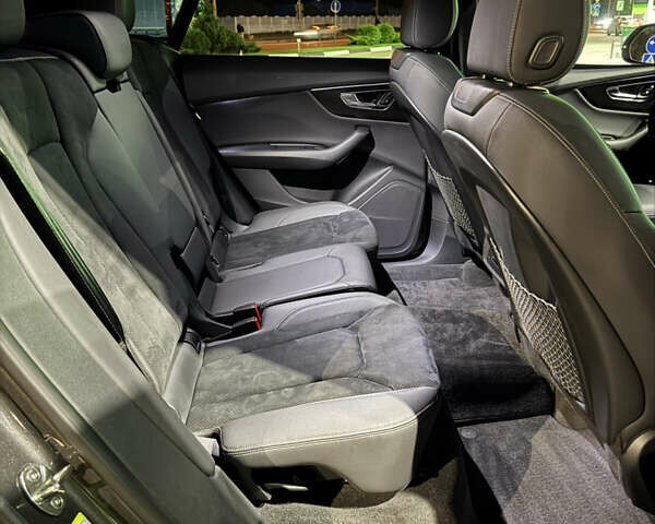 Серый Ауди Q8, объемом двигателя 3 л и пробегом 124 тыс. км за 42800 $, фото 18 на Automoto.ua