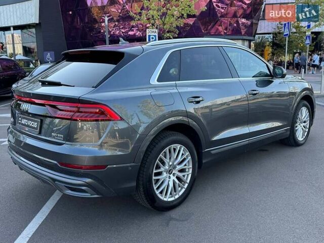 Серый Ауди Q8, объемом двигателя 2.97 л и пробегом 255 тыс. км за 46990 $, фото 7 на Automoto.ua