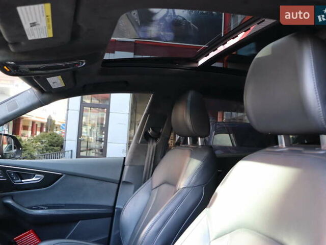 Серый Ауди Q8, объемом двигателя 3 л и пробегом 144 тыс. км за 54900 $, фото 18 на Automoto.ua