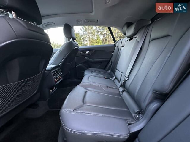 Ауди Q8 2018 в Львове на Automoto.ua Серый Ауди Q8, объемом двигателя 3 л и пробегом 107 тыс. км за 57000 $, фото 27 на Automoto.ua