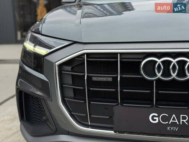 Серый Ауди Q8, объемом двигателя 3 л и пробегом 153 тыс. км за 42900 $, фото 7 на Automoto.ua