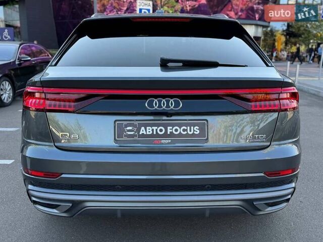 Серый Ауди Q8, объемом двигателя 2.97 л и пробегом 255 тыс. км за 46990 $, фото 6 на Automoto.ua