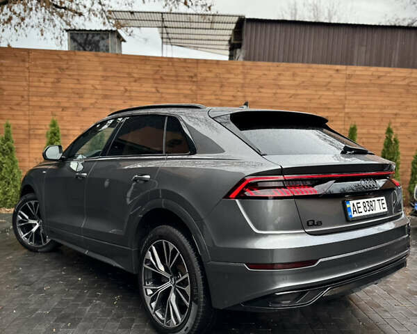Серый Ауди Q8, объемом двигателя 3 л и пробегом 125 тыс. км за 39990 $, фото 4 на Automoto.ua