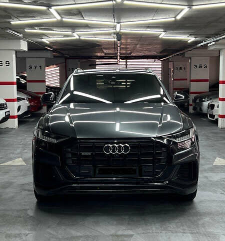 Серый Ауди Q8, объемом двигателя 2.97 л и пробегом 145 тыс. км за 55700 $, фото 3 на Automoto.ua