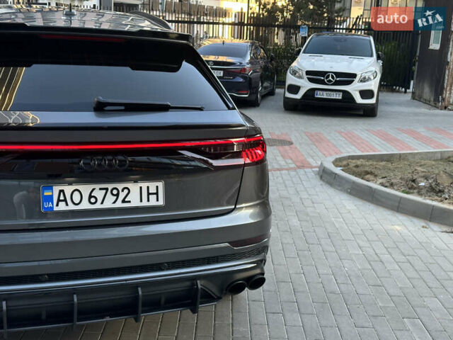 Серый Ауди Q8, объемом двигателя 3 л и пробегом 155 тыс. км за 63000 $, фото 18 на Automoto.ua