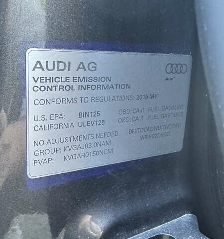 Серый Ауди Q8, объемом двигателя 3 л и пробегом 77 тыс. км за 48900 $, фото 42 на Automoto.ua