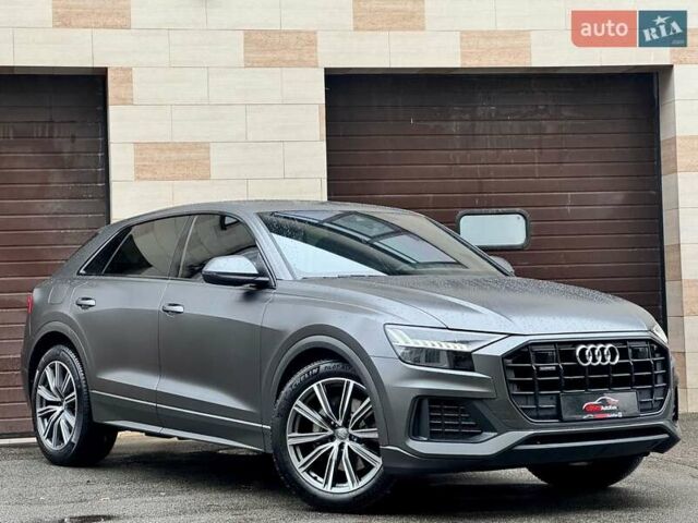 Серый Ауди Q8, объемом двигателя 3 л и пробегом 97 тыс. км за 51900 $, фото 3 на Automoto.ua