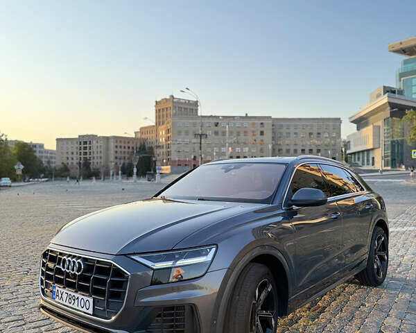 Серый Ауди Q8, объемом двигателя 3 л и пробегом 97 тыс. км за 48500 $, фото 2 на Automoto.ua