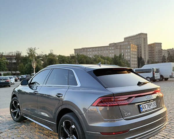 Серый Ауди Q8, объемом двигателя 3 л и пробегом 97 тыс. км за 48500 $, фото 7 на Automoto.ua