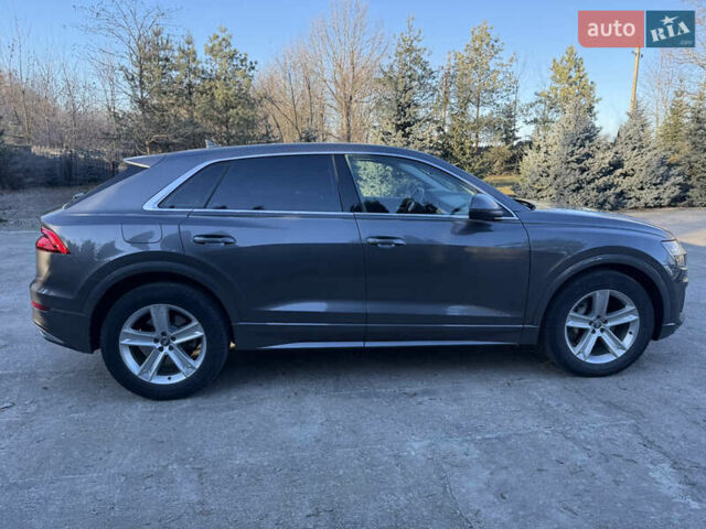 Сірий Ауді Q8, об'ємом двигуна 2.97 л та пробігом 308 тис. км за 50999 $, фото 6 на Automoto.ua