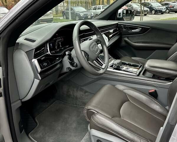 Ауди Q8 2019 в Киеве на Automoto.ua Серый Ауди Q8, объемом двигателя 3 л и пробегом 85 тыс. км за 62000 $, фото 52 на Automoto.ua