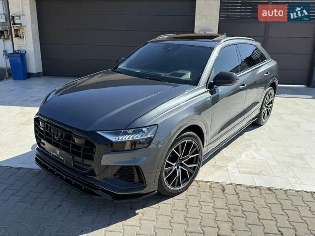 Серый Ауди Q8, объемом двигателя 3 л и пробегом 115 тыс. км за 57500 $, фото 1 на Automoto.ua
